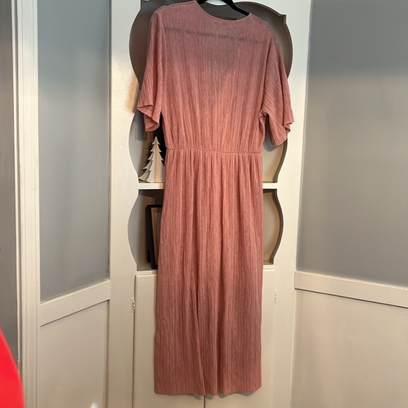 Blush Pink Boutique Plisse Midi Wrap Dress - Picture 4 of 4